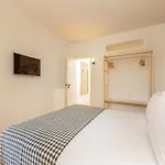 Appartement Cozy Getaway In With Balcony *