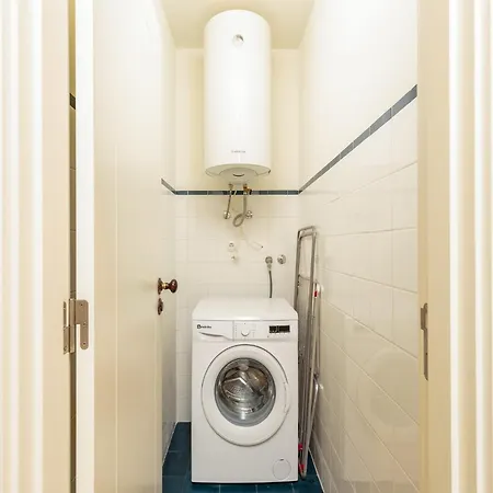 Apartamento Cozy Getaway In With Balcony Oporto