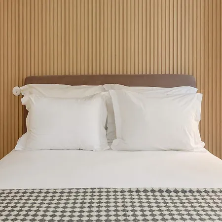 Cozy Getaway In With Balcony Apartman