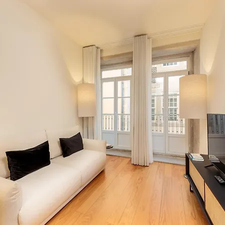 Cozy Getaway In With Balcony 포르투