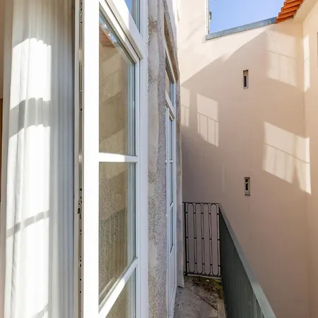 Cozy Getaway In With Balcony * 波尔图