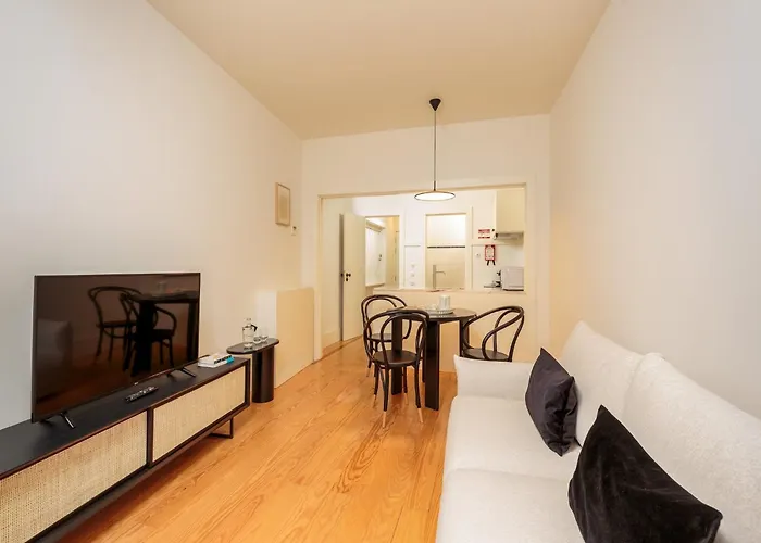 Apartmán Cozy Getaway In With Balcony