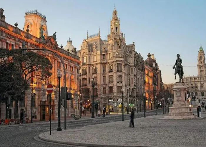 Cozy Getaway In With Balcony بورتو