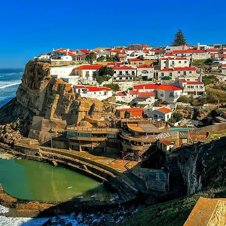 Апартаменты Cozy Getaway In With Balcony *